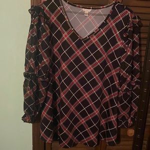 Georgeous holiday plaid shirt